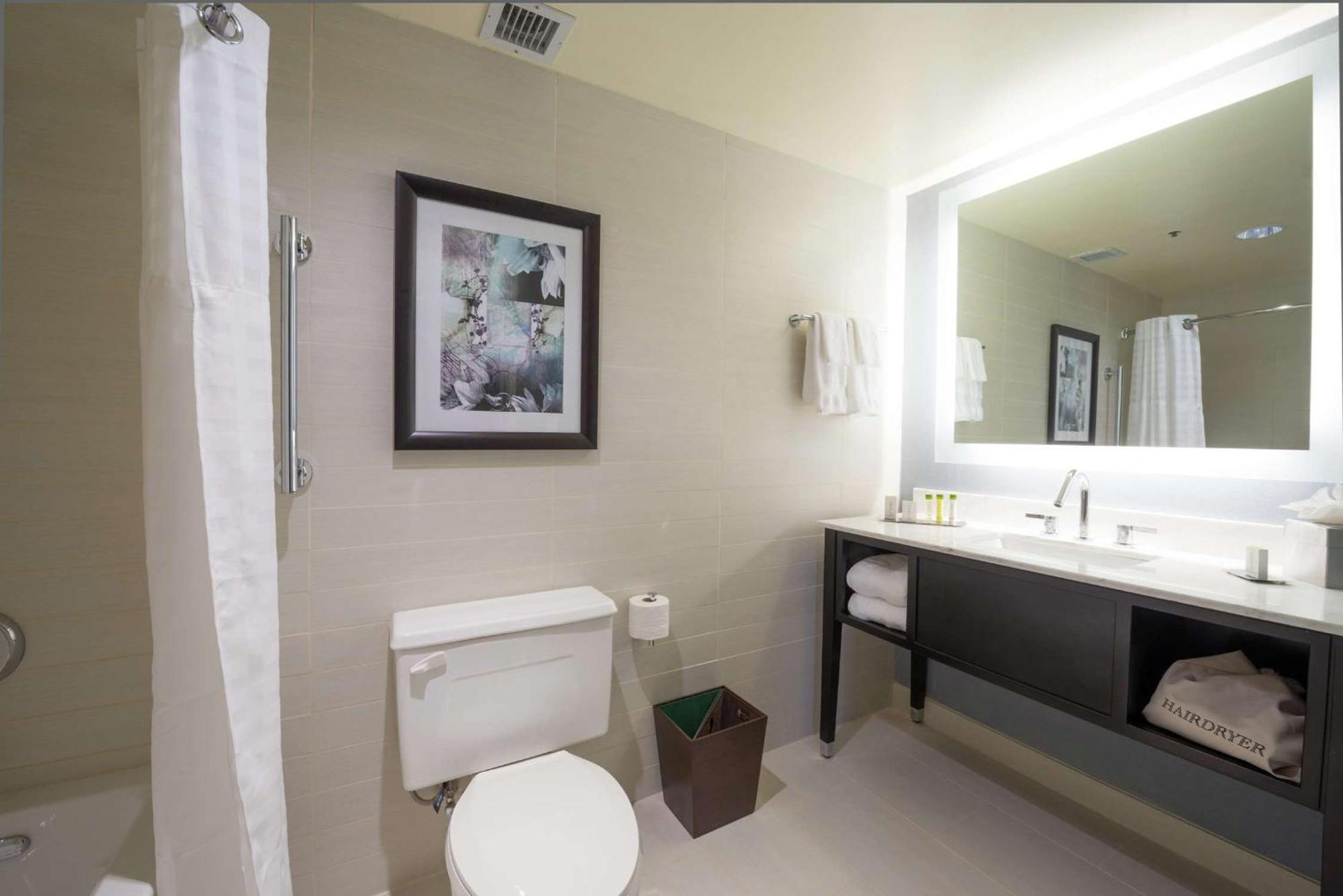 Doubletree By Hilton Binghamton Hotel Buitenkant foto