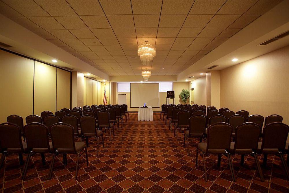 Doubletree By Hilton Binghamton Hotel Buitenkant foto