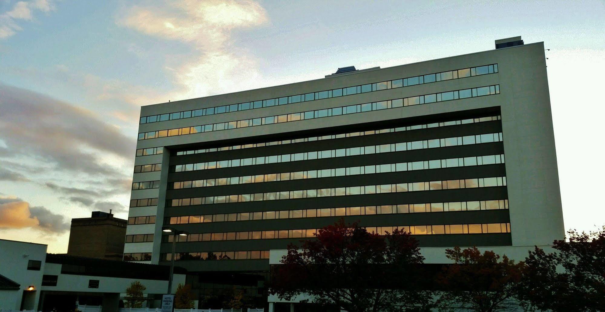 Doubletree By Hilton Binghamton Hotel Buitenkant foto